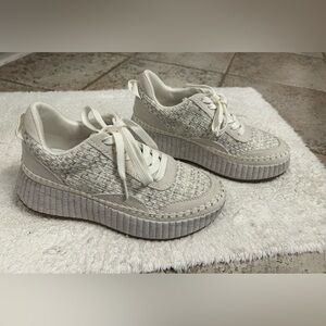 Women's Universal Thread Persephone Platform Sneakers size 6.5